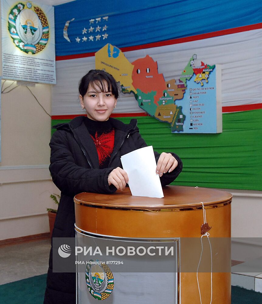 На избирательном участке в Ташкенте