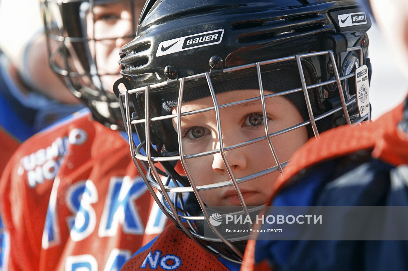 Хоккейная дворовая площадка