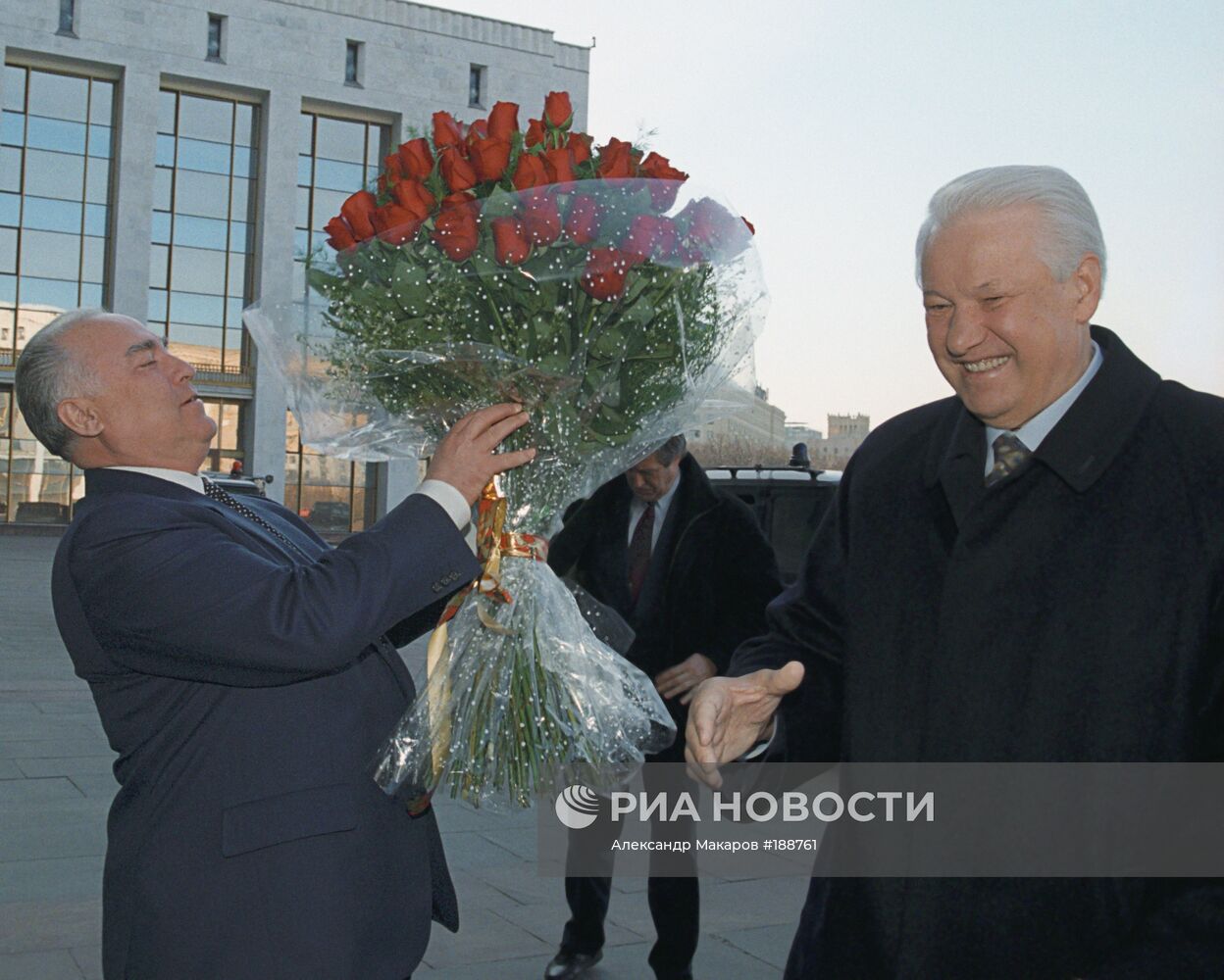 ЕЛЬЦИН ЧЕРНОМЫРДИН ДЕНЬ РОЖДЕНИЯ ПОЗДРАВЛЕНИЕ