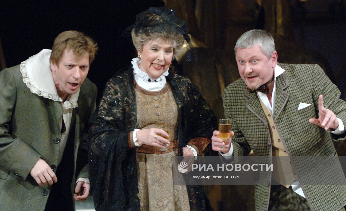 Спектакль "Таланты и поклонники"