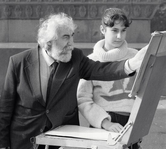 ПРЕПОДАВАТЕЛЬ УЧЕНИКИ МОЛЬБЕРТ