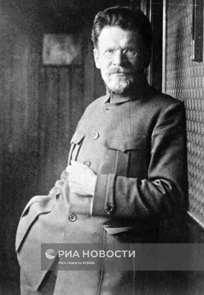КАЛИНИН "ОКТЯБРЬСКАЯ РЕВОЛЮЦИЯ"