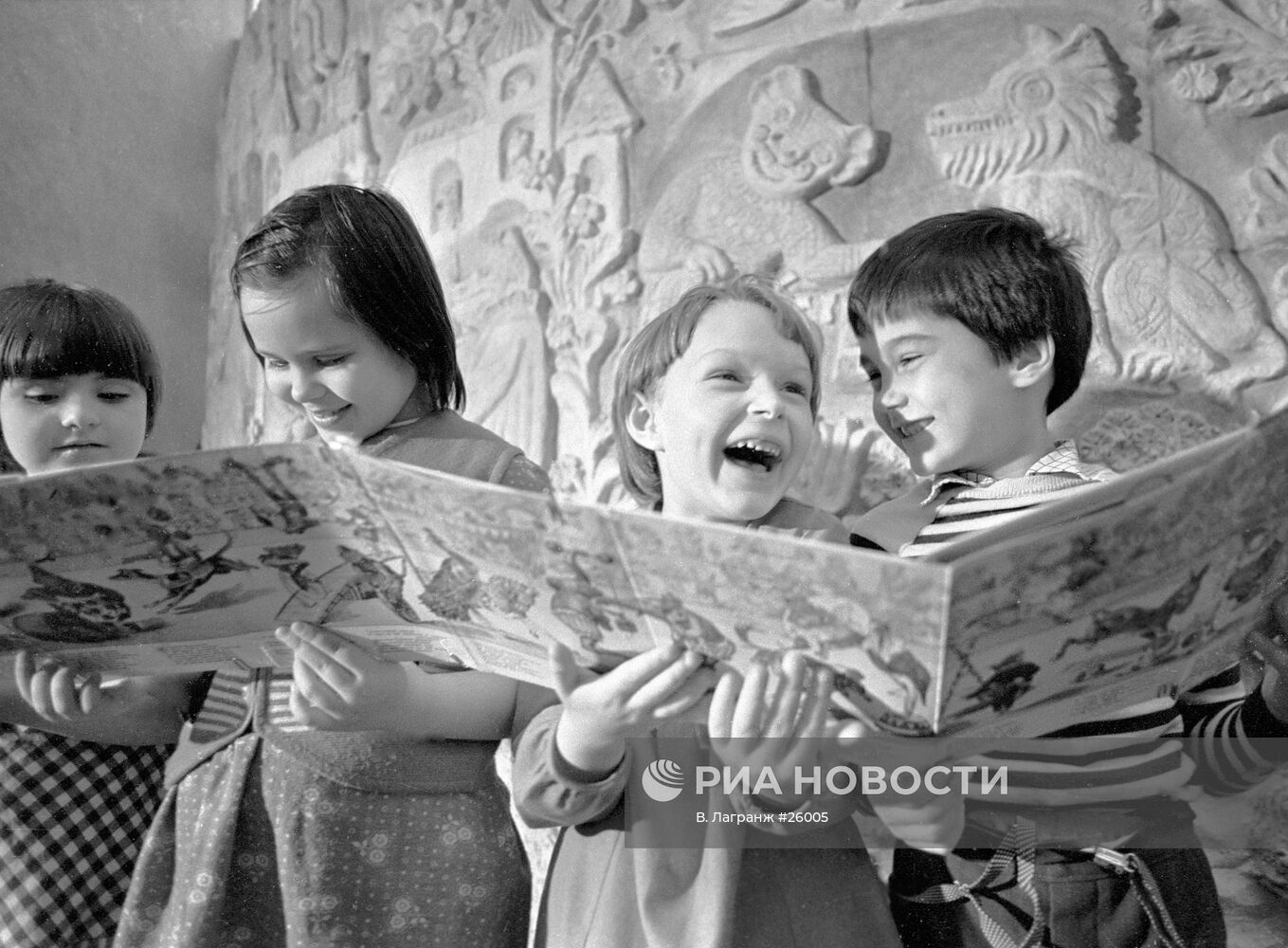 ДЕТИ КНИГА СМЕХ
