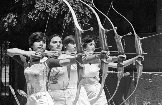 ЛУЧНИЦЫ СТРЕЛЬБА