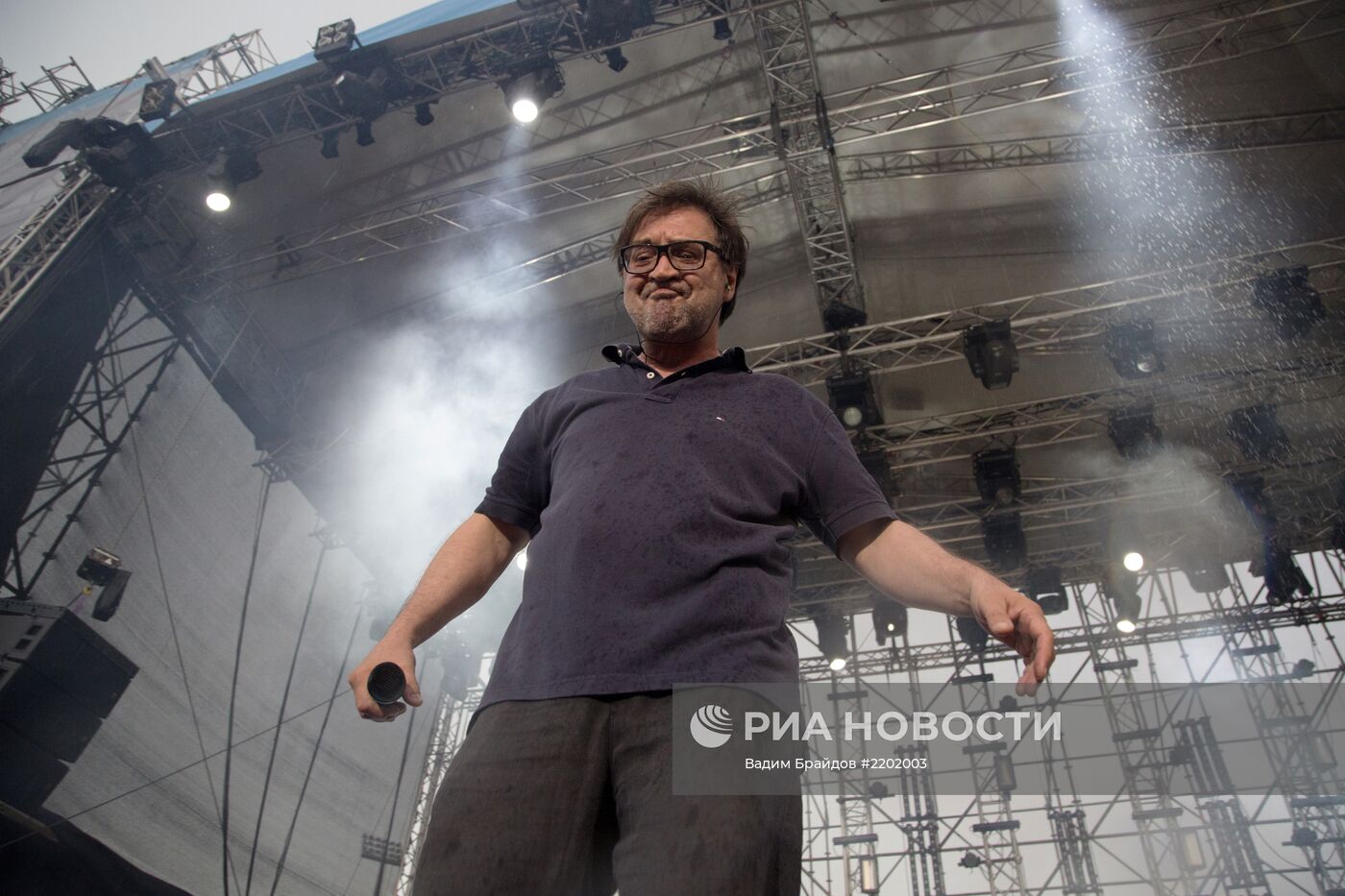 Концерт Земфиры и ДДТ в Уфе