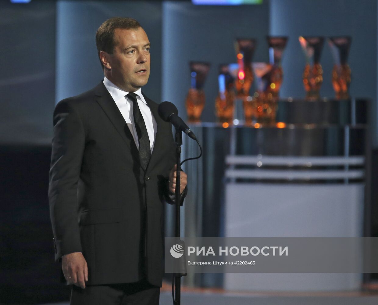 Д.Медведев на церемонии вручения премии "Призвание - 2013"