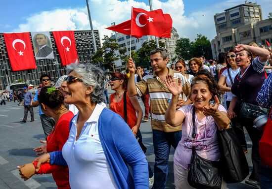 Массовые протесты в Стамбуле