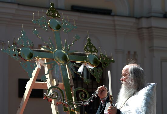 Освящение креста колокольни Храма Софии Премудрости Божией