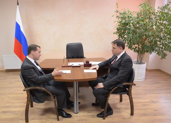 Д.Медведев встретился с В.Груздевым