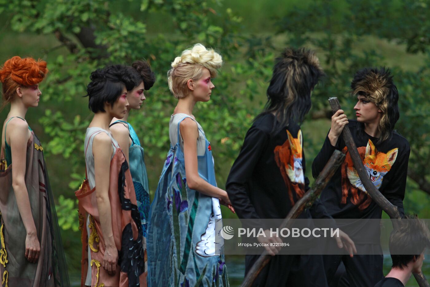 Театрализованное шоу "Посольские дары: страны и стили"