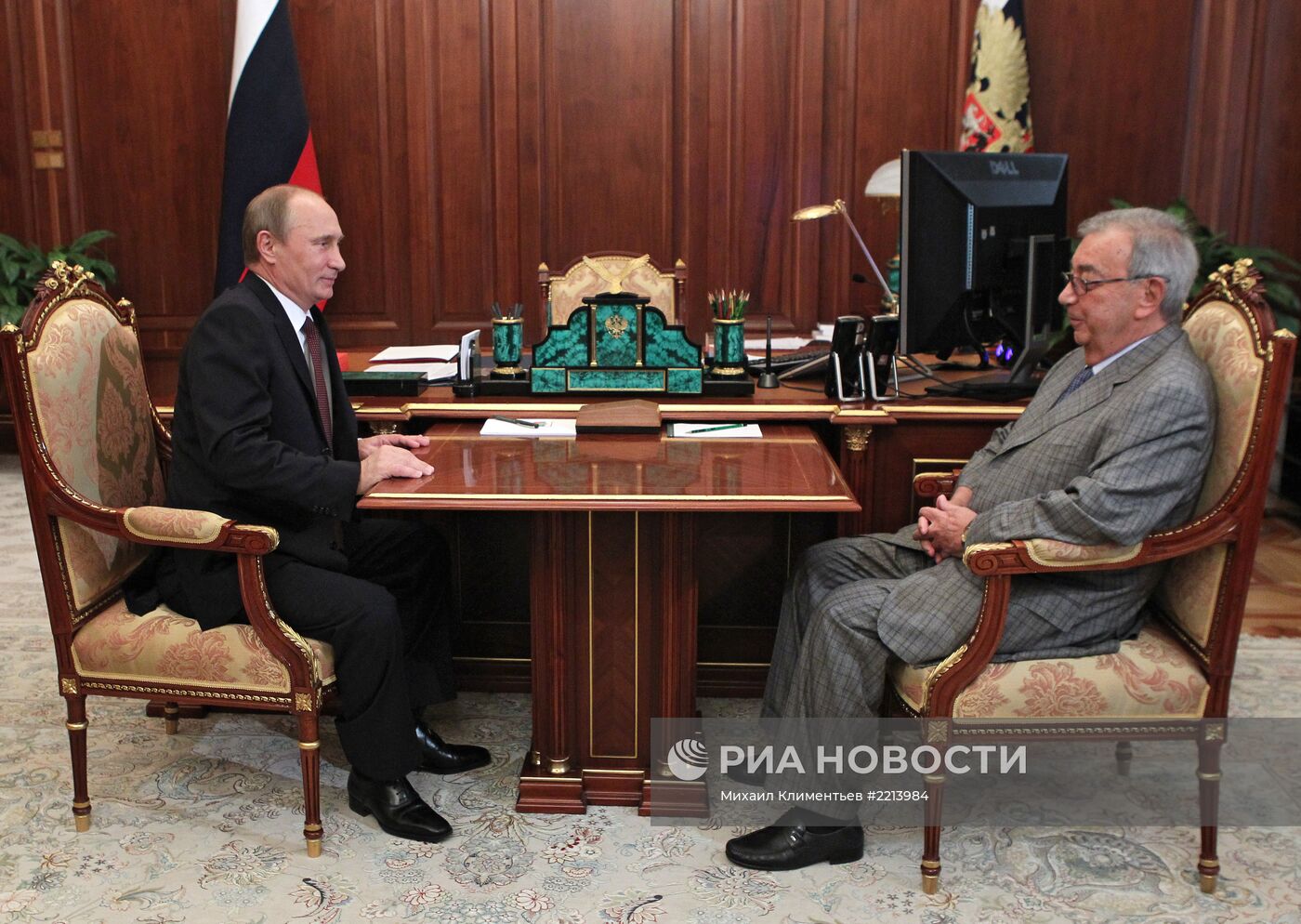 В.Путин встретился с Е.Примаковым в Кремле