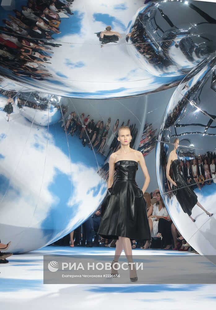 Показ модного дома Dior на Красной площади