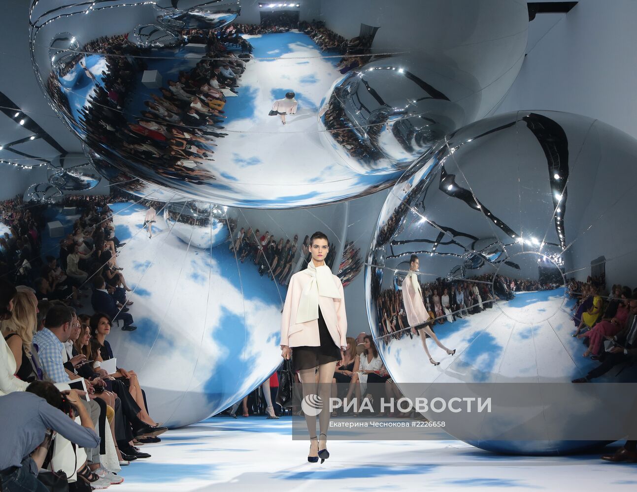 Показ модного дома Dior на Красной площади