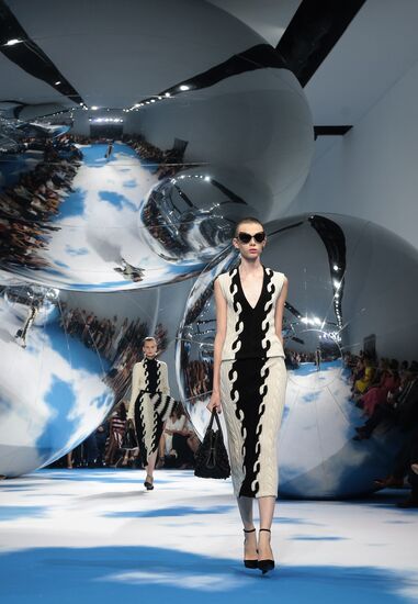 Показ модного дома Dior на Красной площади