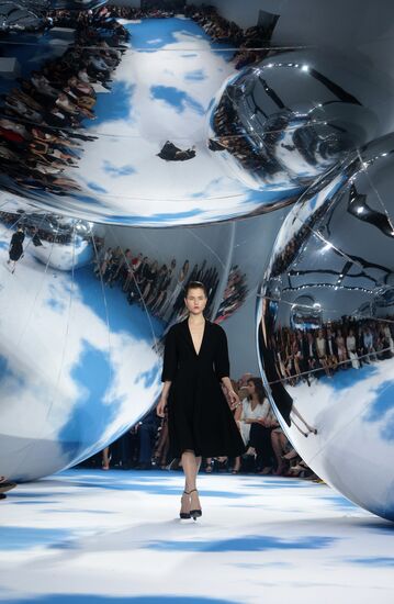 Показ модного дома Dior на Красной площади