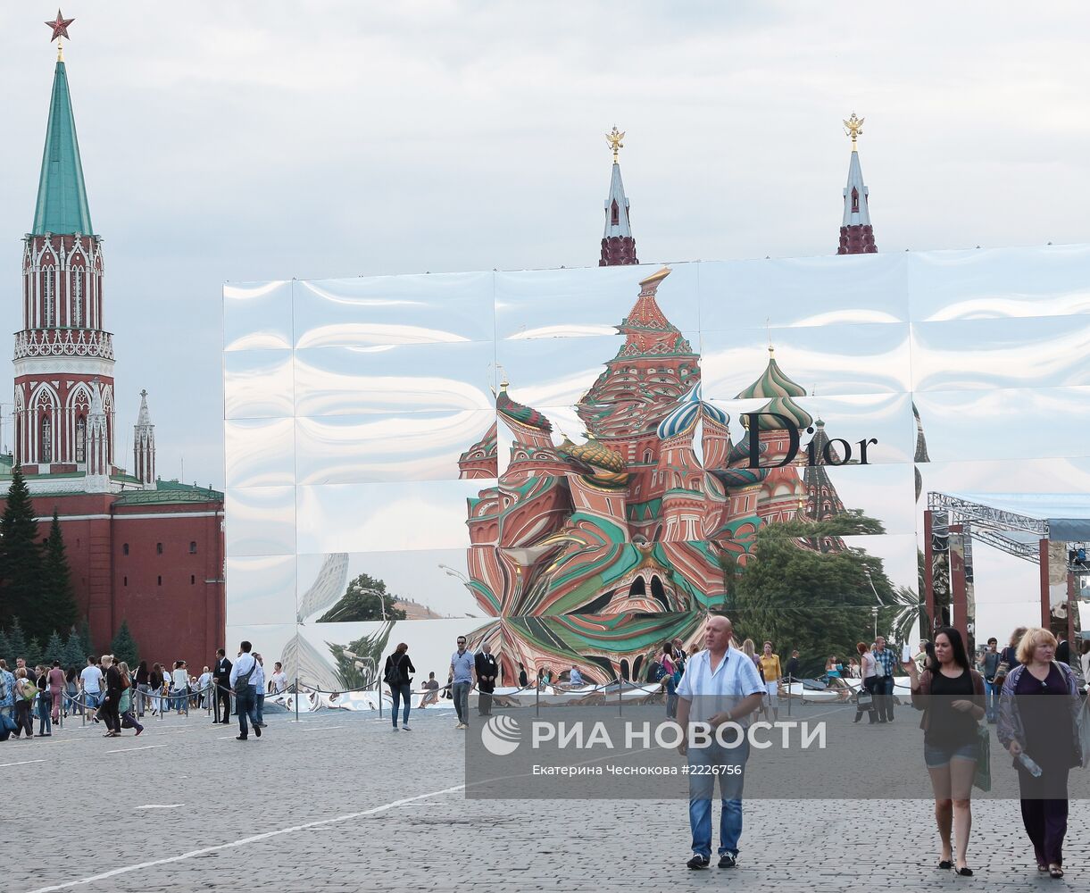 Показ модного дома Dior на Красной площади