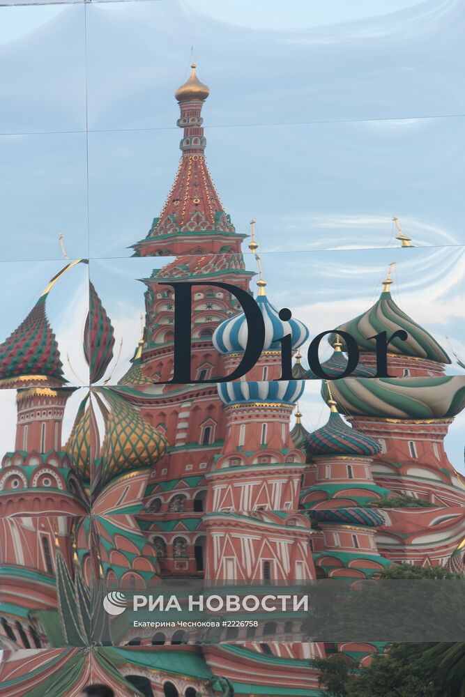 Показ модного дома Dior на Красной площади