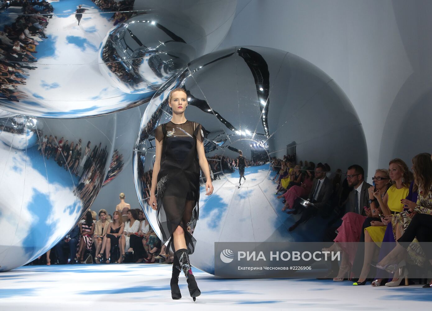 Показ модного дома Dior на Красной площади