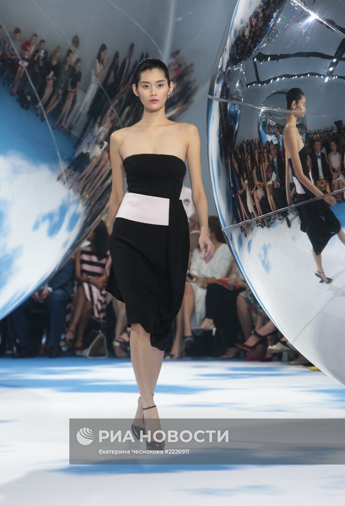 Показ модного дома Dior на Красной площади