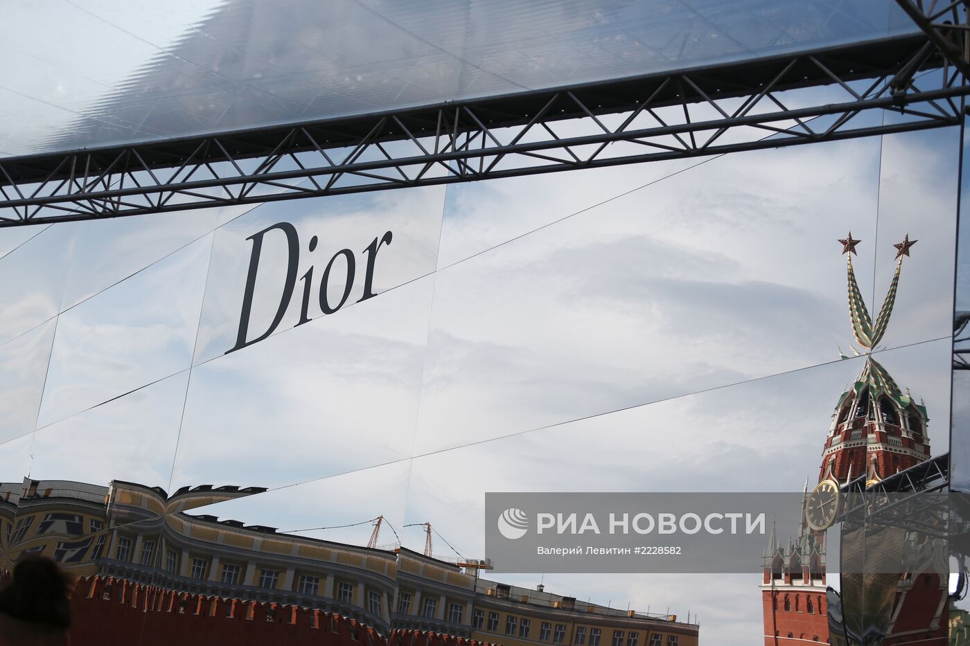 Показ модного дома Dior на Красной площади