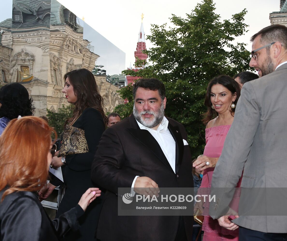 Показ модного дома Dior на Красной площади