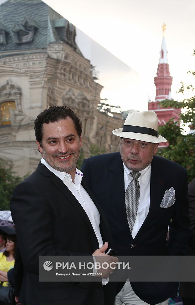 Показ модного дома Dior на Красной площади