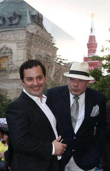 Показ модного дома Dior на Красной площади