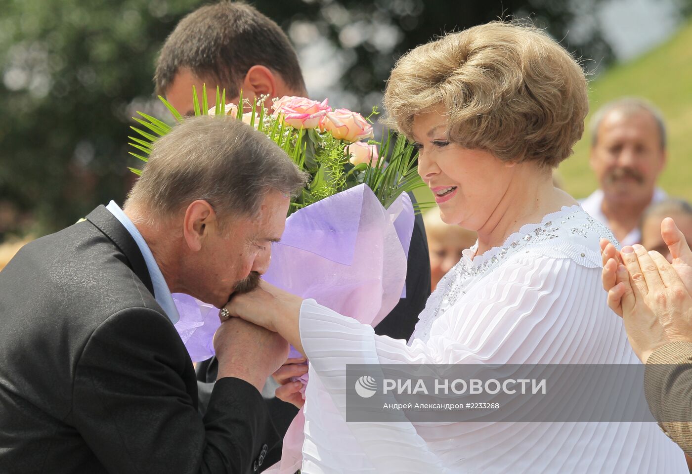 Открытие звезды Эдиты Пьехи в Витебске