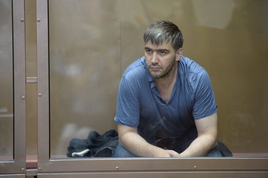 Арест подозреваемых по делу об избиении депутата Р.Худякова