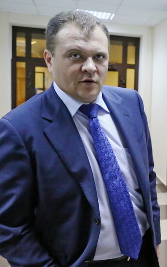 Суд оставил под арестом мэра Ярославля Урлашова