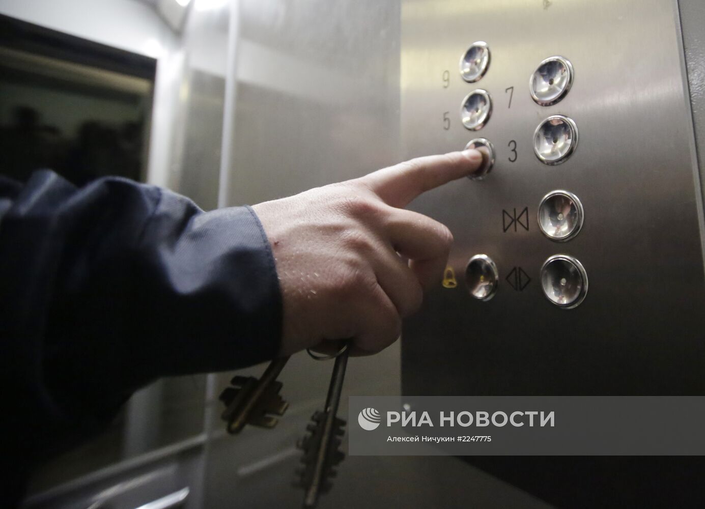 Установка энергосберегающего лифта в жилом доме