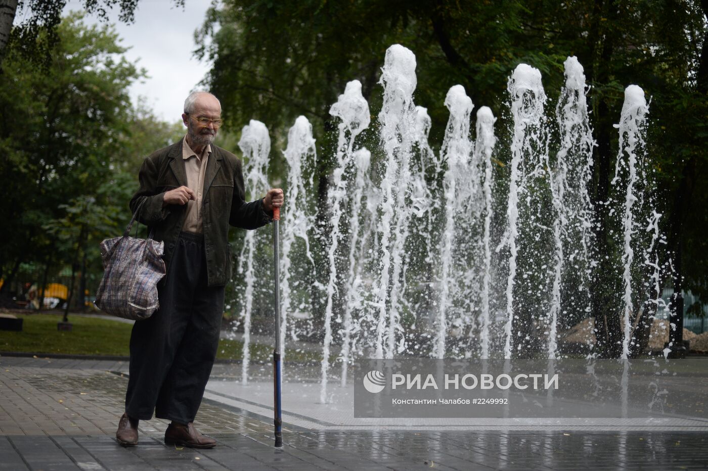 Открытие "сухого" фонтана в Москве