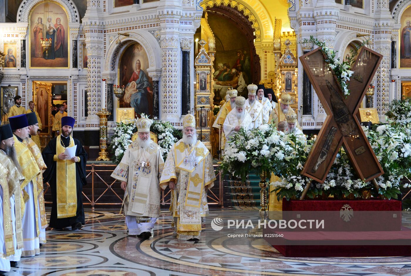Патриаршее служение в честь 1025-летия Крещения Руси