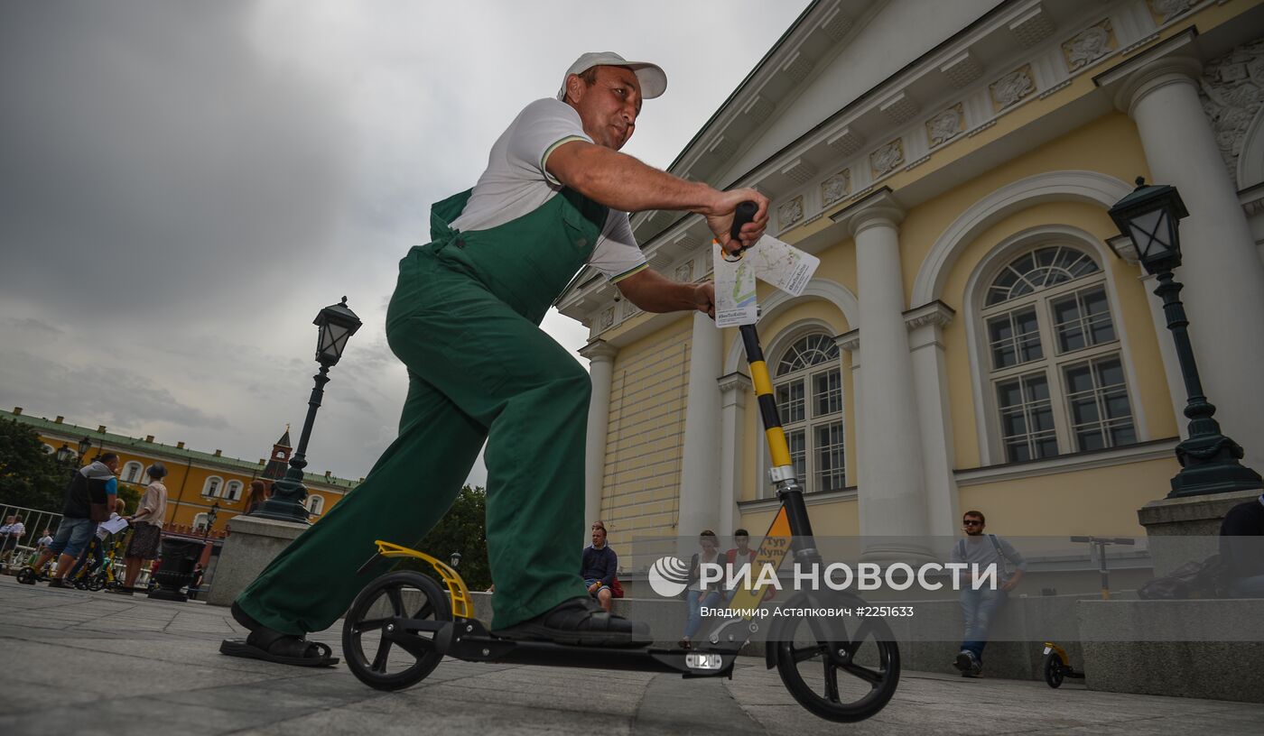 Самокатные маршруты появились в историческом центре Москвы