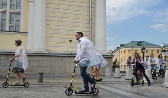 Самокатные маршруты появились в историческом центре Москвы