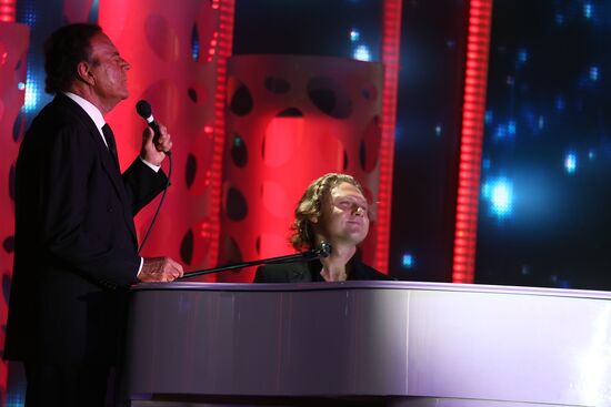 Первый конкурсный день "Новая волна-2013"