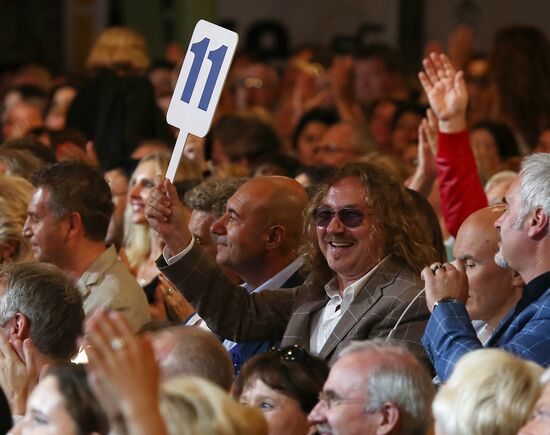 Первый конкурсный день "Новая волна-2013"