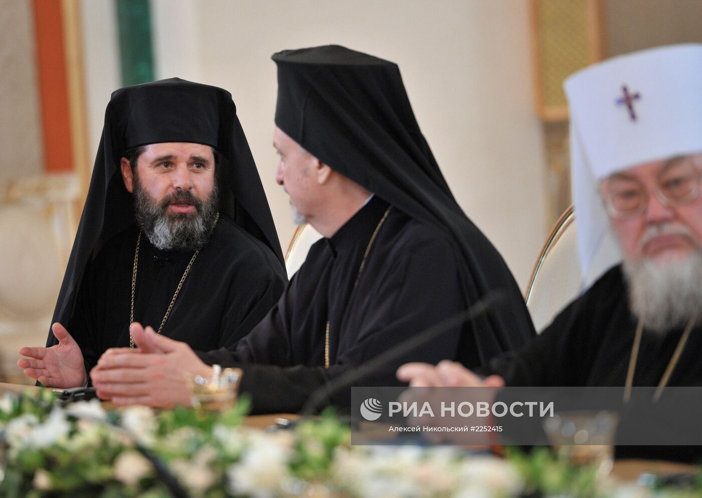 Встреча В.Путина с главами делегаций православных церквей