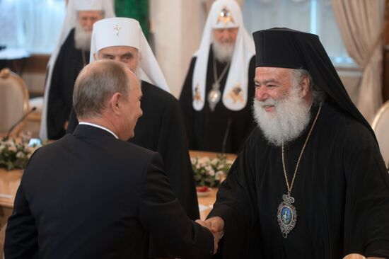 Встреча В.Путина с главами делегаций православных церквей