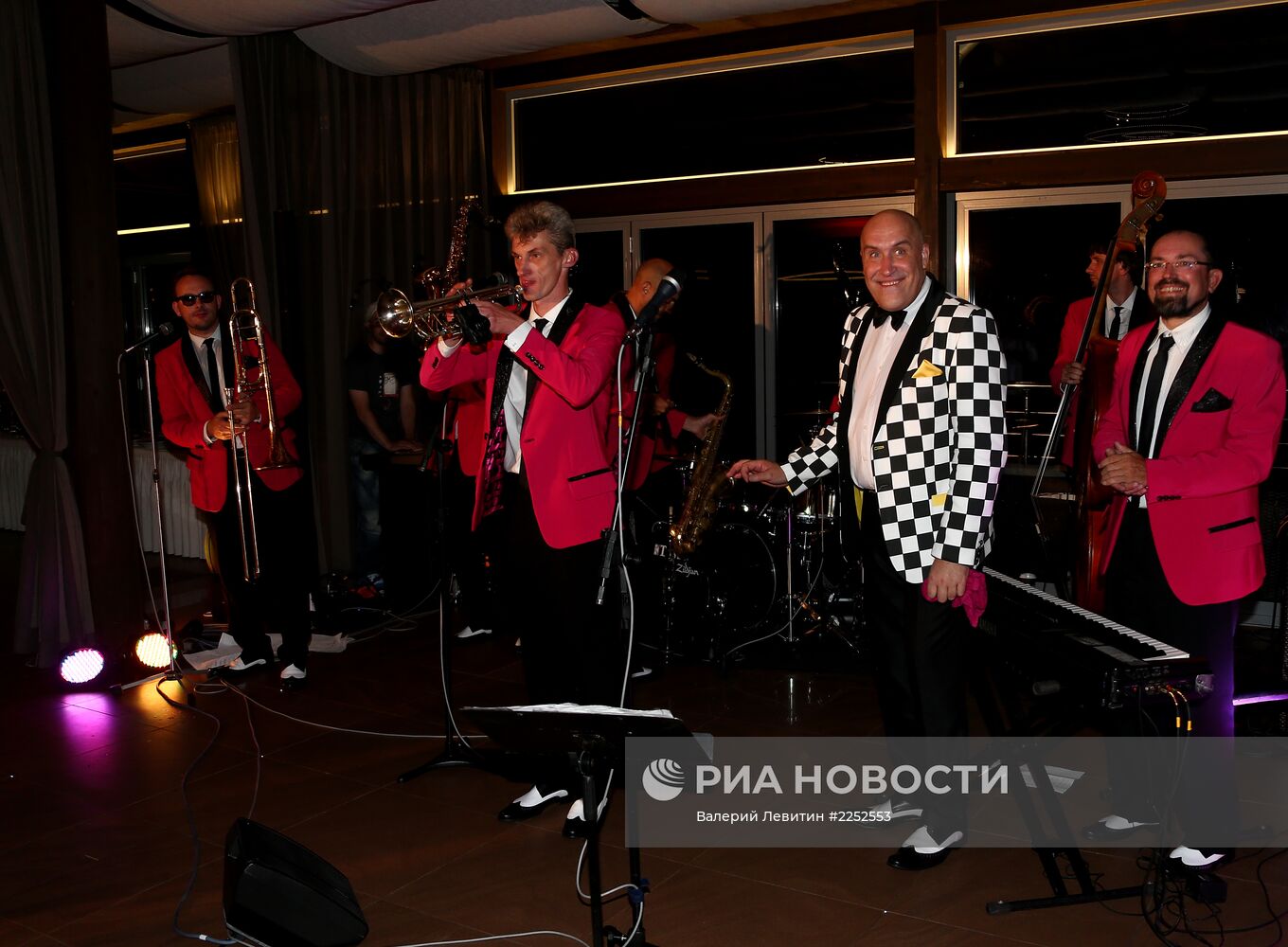 Afterparty первого конкурсного дня "Новой волны 2013"