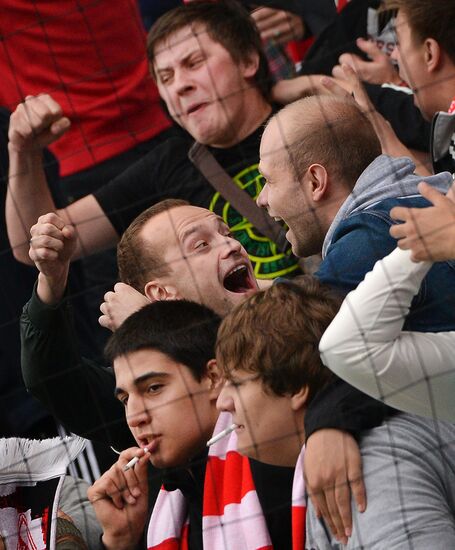 Футбол. РФПЛ. Матч "Динамо" - "Спартак"