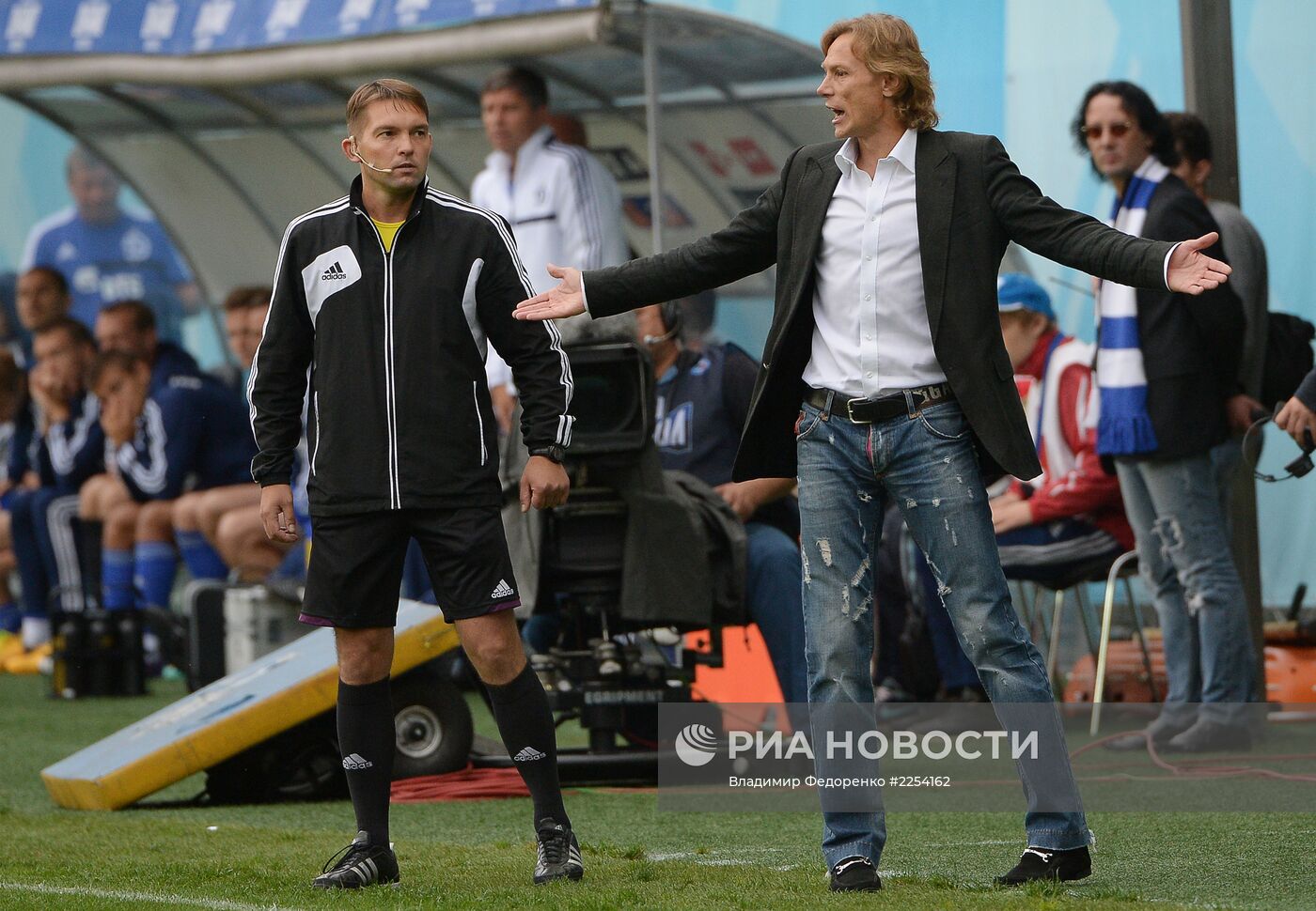 Футбол. РФПЛ. Матч "Динамо" - "Спартак"