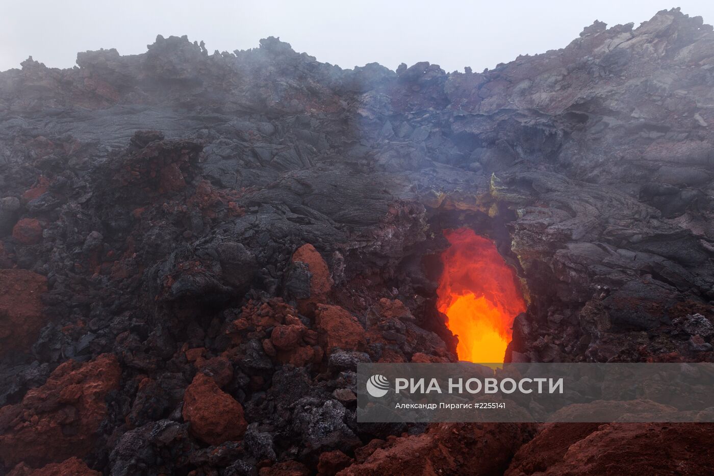 Извержение вулкана Толбачик на Камчатке