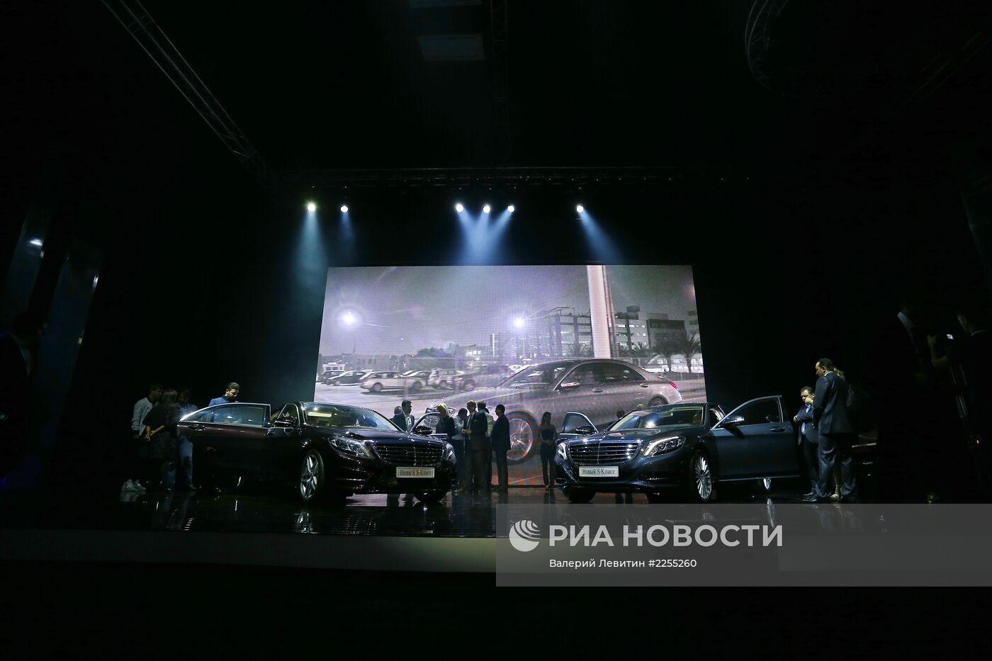 Представление нового седана Mercedes-Benz S-класса
