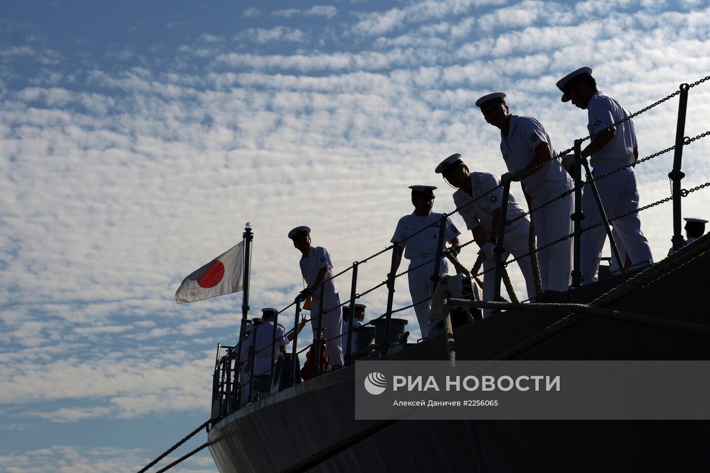 Визит военных кораблей Японии в Санкт-Петербург