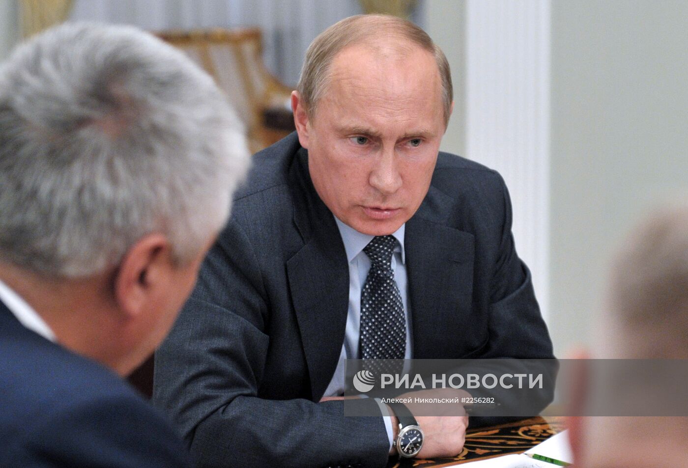 В.Путин провел совещание по борьбе с криминалом