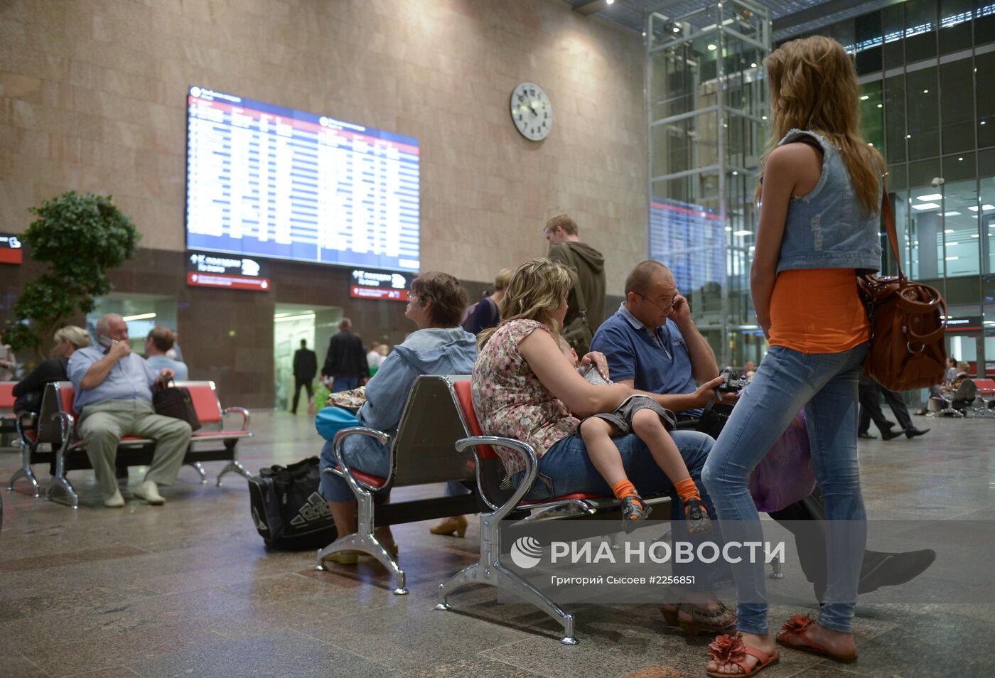 Открытие Ленинградского вокзала после реконструкции