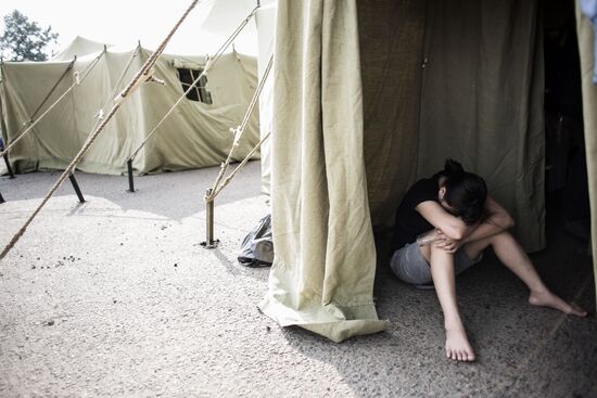 Палаточный лагерь для нелегальных мигрантов в Москве