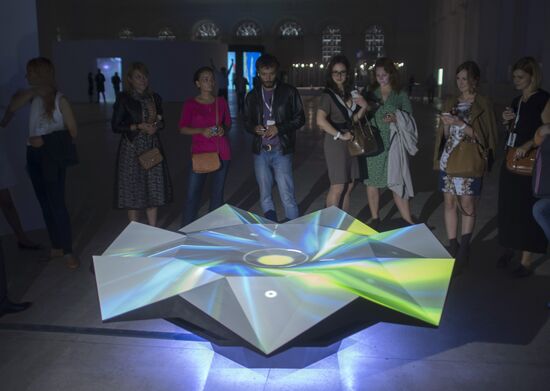 Открытие выставки Lexus Hybrid Art в ЦВЗ "Манеж"