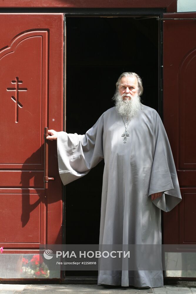 В Пскове убит православный священник Павел Адельгейм